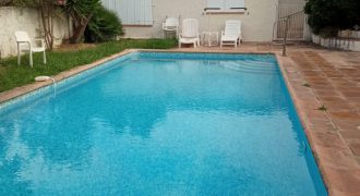 Réf MART/1. VALLAURIS, Charmant Studio meublé climatisé rénové, 24.22 + 9.50m² loggia, RDC exposition Sud avec Parking