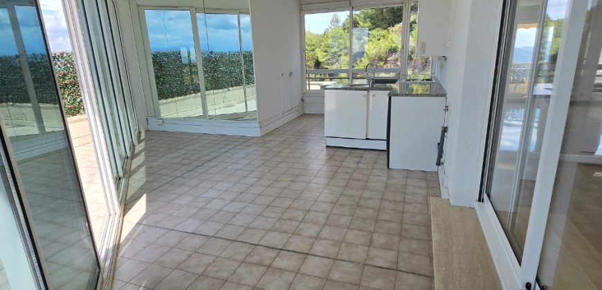 DEM/1 – Mougins, Voie Julia, Spacieux 4P Vide de standing, dernier étage vue panoramique, 2 PK ext&rsquo; sécu