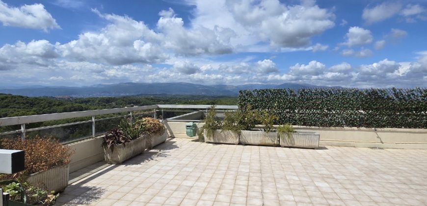 DEM/1 – Mougins, Voie Julia, Spacieux 4P Vide de standing, dernier étage vue panoramique, 2 PK ext&rsquo; sécu