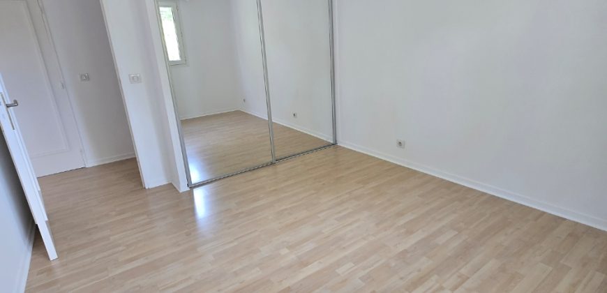 DEM/1 – Mougins, Voie Julia, Spacieux 4P Vide de standing, dernier étage vue panoramique, 2 PK ext&rsquo; sécu