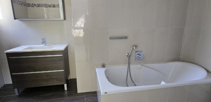 DEM/1 – Mougins, Voie Julia, Spacieux 4P Vide de standing, dernier étage vue panoramique, 2 PK ext&rsquo; sécu