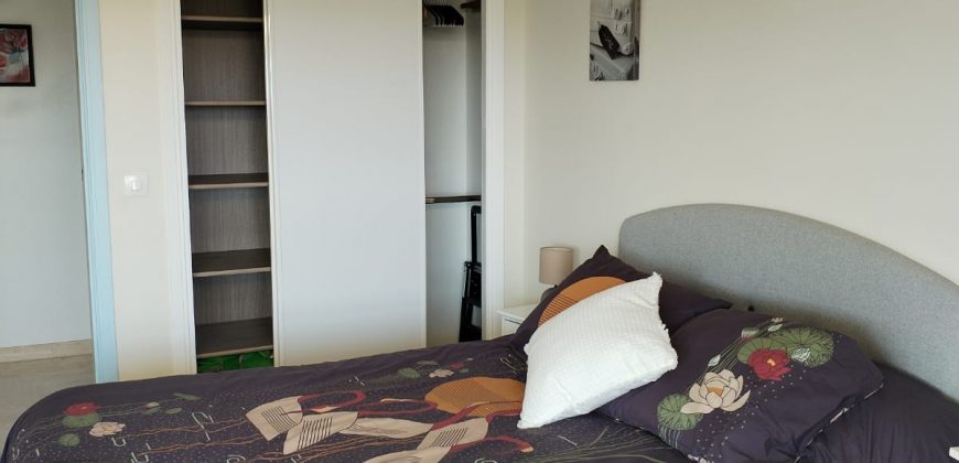 LOUCH/1 – Golfe Juan, Magnifique 2P Meublé climatisé rénové 51.19m², 3ème étage, Sud, 16M² Terrasse, Pk sécu