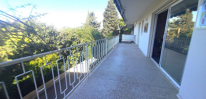Exclu Grand 2P Terrasse Cave et Parking CANNES