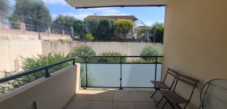 2P Terrasse + Parking sous-sol Vallauris