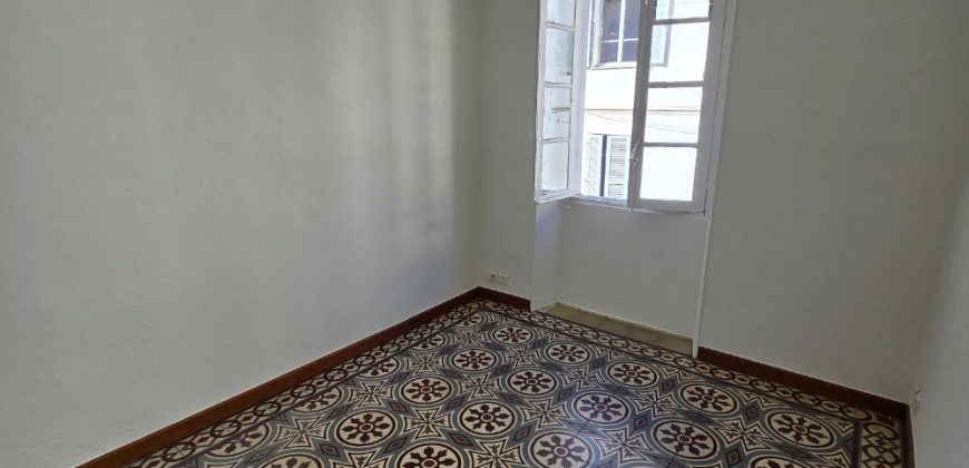 PLOUV/1 – Au coeur de Vallauris, 2P Vide 27.80m², 2ème étage, Nord-Est, avec cellier privatif