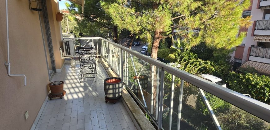 BAL/1 – Vallauris, Charmant 2P meublé 35.43m², Climatisé, 2ème étage Expo Est au calme avec Parking sécu