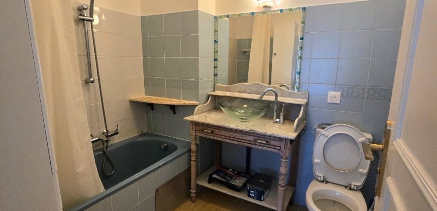 BAL/1 – Vallauris, Charmant 2P meublé 35.43m², Climatisé, 2ème étage Expo Est au calme avec Parking sécu