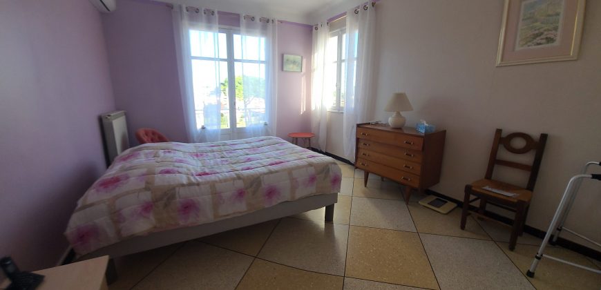 Maison 5P jardin + Appartement 3P parking cave Golfe Juan