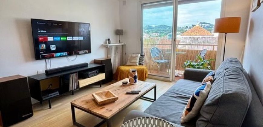 PROV/1 – Cannes secteur Broussailles, Spacieux 2P meublé climatisé rénové 42m² 5ème étage balcon expo Ouest