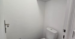 LER/LC – Golfe Juan, Spacieux appartement OU local commercial, 97.17m², vide, 1er étage, Traversant