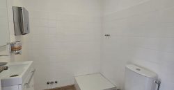 LER/LC – Golfe Juan, Spacieux appartement OU local commercial, 97.17m², vide, 1er étage, Traversant