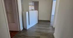 LER/LC – Golfe Juan, Spacieux appartement OU local commercial, 97.17m², vide, 1er étage, Traversant