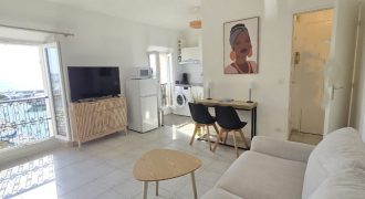 ARF/21 – Golfe Juan Vieux Port, Charmant Studio Meublé, rénové, 21.29m², Sud, 3ème étage sans ascenseur ARF/21 – Golfe Juan Vieux Port, Charmant Studio Meublé, rénové, 21.29m², Sud, 3ème étage sans ascenseur