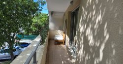 SCARCS/1 – Location étudiante à Vallauris, 2P meublé climatisé 36m² 1er ét. expo Ouest, avec PK en sous-sol