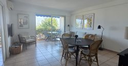 A Vendre, Front de Mer, Spacieux 2P 51.67m² très bon état, Traversant, 2ème ét. Ascenseur, garage 20.73m² de plain pied A Vendre, Front de Mer, Spacieux 2P 51.67m² très bon état, Traversant, 2ème ét. Ascenseur, garage 20.73m² de plain pied