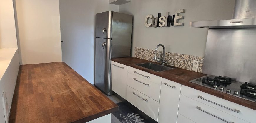 BAR/1, Le Cannet – Maison mitoyenne de 102.34m² Meublé, climatisé, sur 1 étage, plein Sud, Piscine privative, 2 Pk