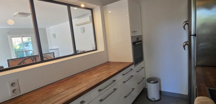 BAR/1, Le Cannet – Maison mitoyenne de 102.34m² Meublé, climatisé, sur 1 étage, plein Sud, Piscine privative, 2 Pk