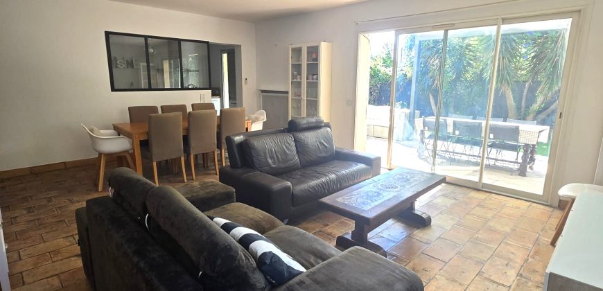 BAR/1, Le Cannet – Maison mitoyenne de 102.34m² Meublé, climatisé, sur 1 étage, plein Sud, Piscine privative, 2 Pk