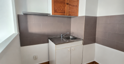 CHIL/1 – Vallauris, Charmant studio vide repeint 26.83m² 1er ét. Expo Est, Cave + Parking