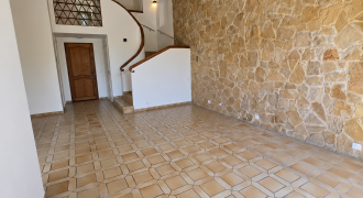 LAND/1 – Antibes secteur Fontmerle, 3P Duplex Vide 98.07²m climatisé rénové, RDJ Expo Sud, 2 PK