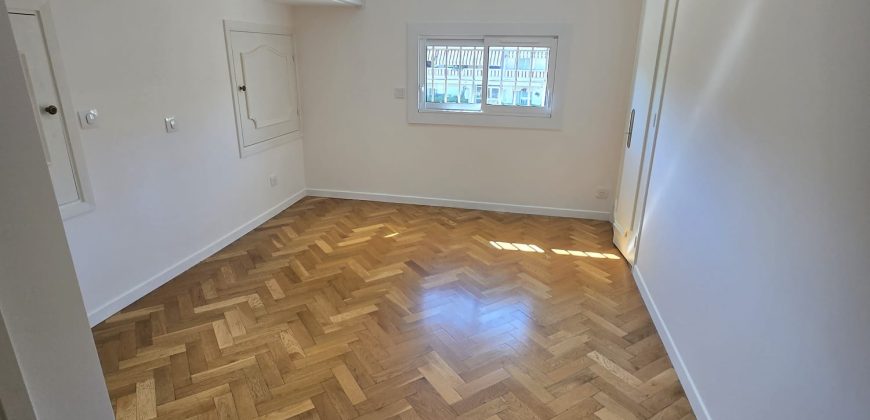 LAND/1 – Antibes secteur Fontmerle, 3P Duplex Vide 98.07²m climatisé rénové, RDJ Expo Sud, 2 PK