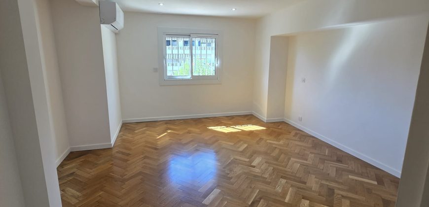 LAND/1 – Antibes secteur Fontmerle, 3P Duplex Vide 98.07²m climatisé rénové, RDJ Expo Sud, 2 PK