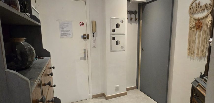 ARI/1 – Golfe Juan Centre Ville, Charmant Studio + Coin nuit 33.72m² Meublé, climatisé, RDJ Nord Ouest avec Cave